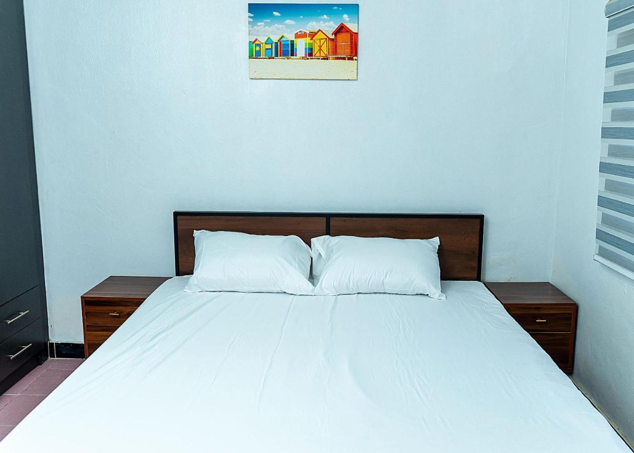 Palm Heights Apartments - Omole Phase 1, Икеджа Екстериор снимка