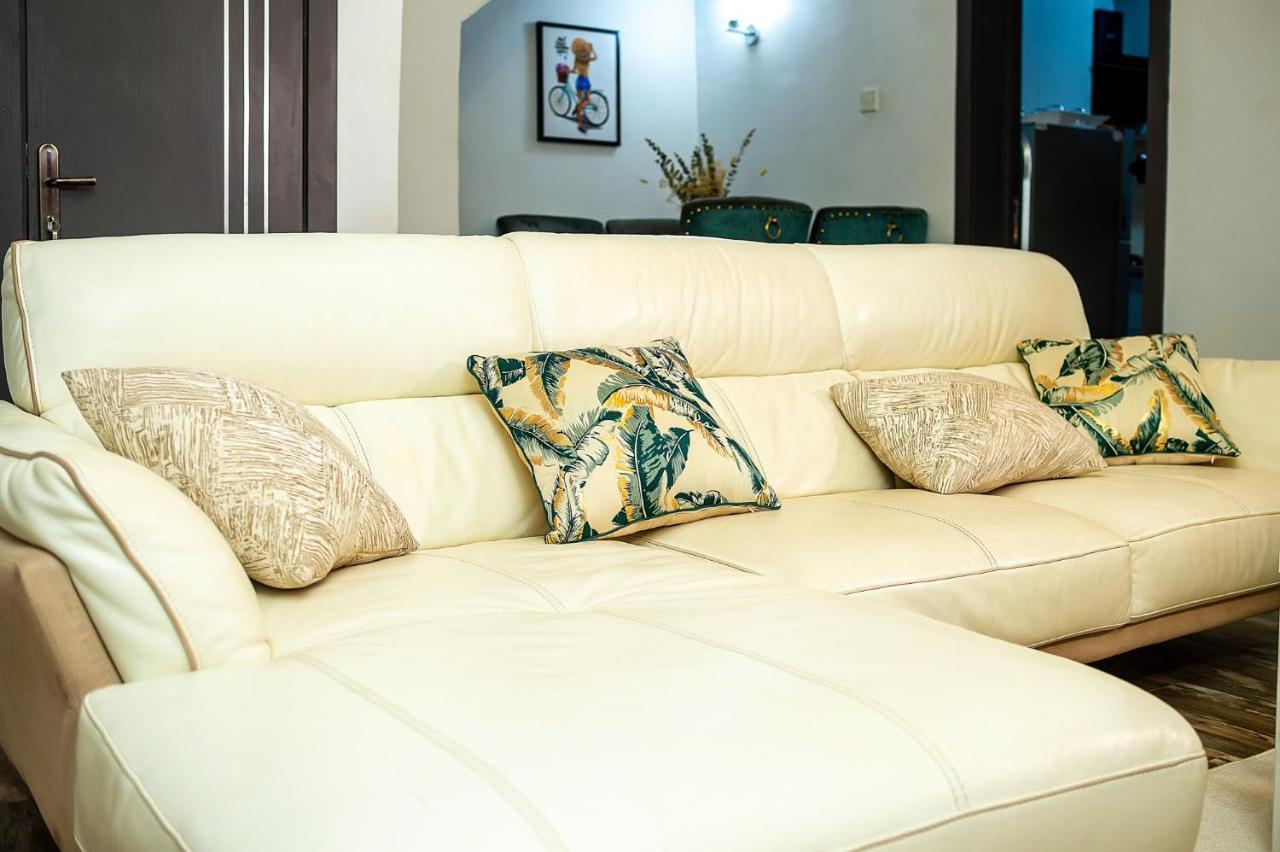 Palm Heights Apartments - Omole Phase 1, Икеджа Екстериор снимка