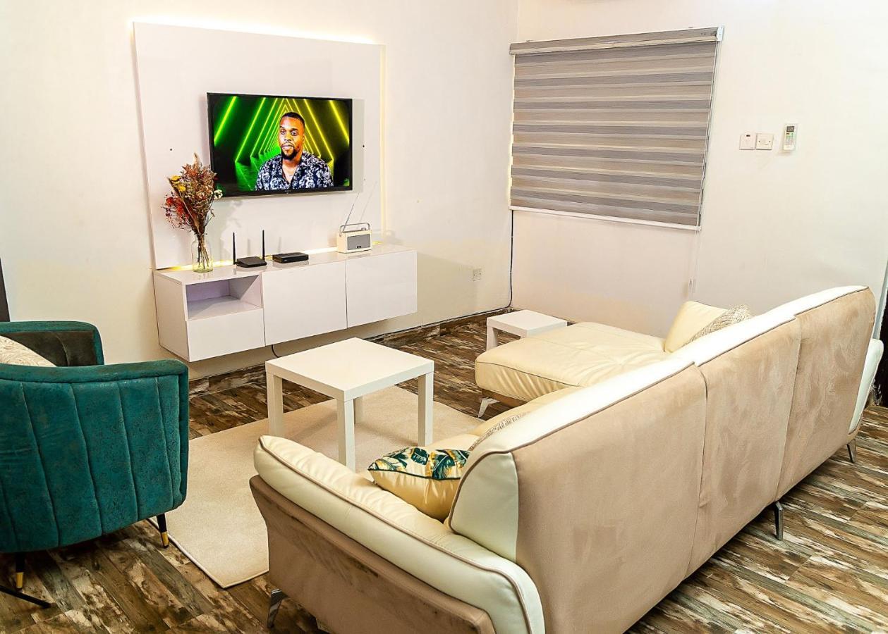 Palm Heights Apartments - Omole Phase 1, Икеджа Екстериор снимка