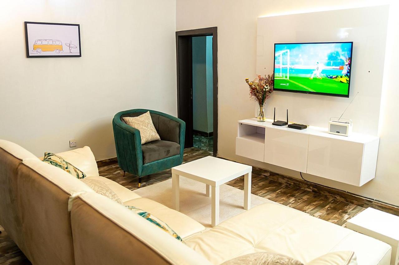 Palm Heights Apartments - Omole Phase 1, Икеджа Екстериор снимка